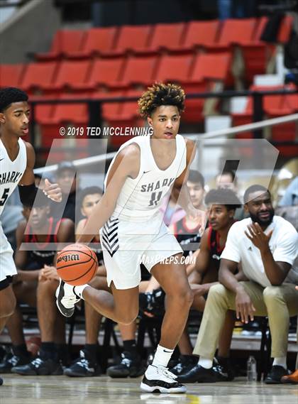 Thumbnail 2 in Centennial vs. University photogallery.