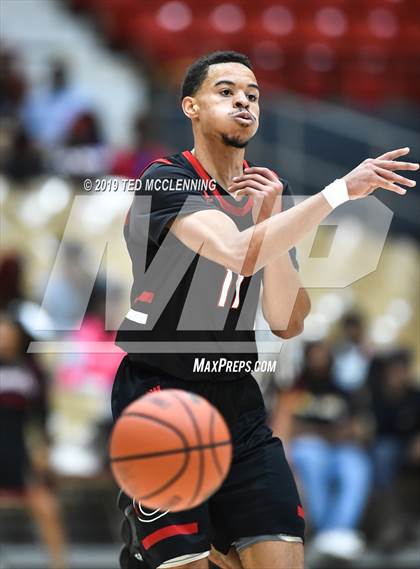 Thumbnail 1 in Centennial vs. University photogallery.