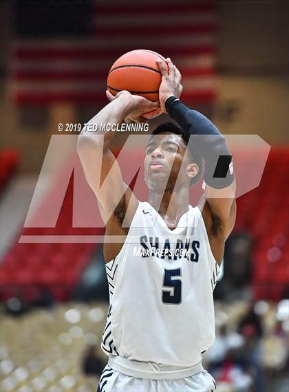 Thumbnail 3 in Centennial vs. University photogallery.