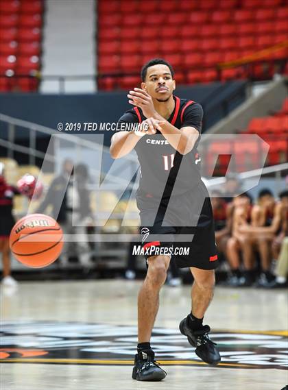 Thumbnail 3 in Centennial vs. University photogallery.