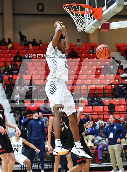 Thumbnail 2 in Centennial vs. University photogallery.