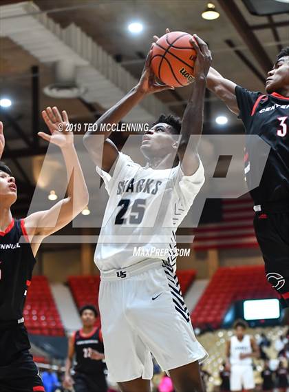 Thumbnail 2 in Centennial vs. University photogallery.