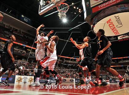 Thumbnail 2 in Bishop Montgomery vs. Etiwanda (CIF SS Open Division Final) photogallery.
