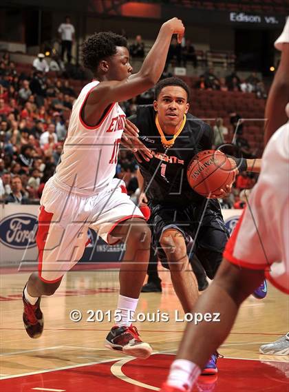 Thumbnail 3 in Bishop Montgomery vs. Etiwanda (CIF SS Open Division Final) photogallery.