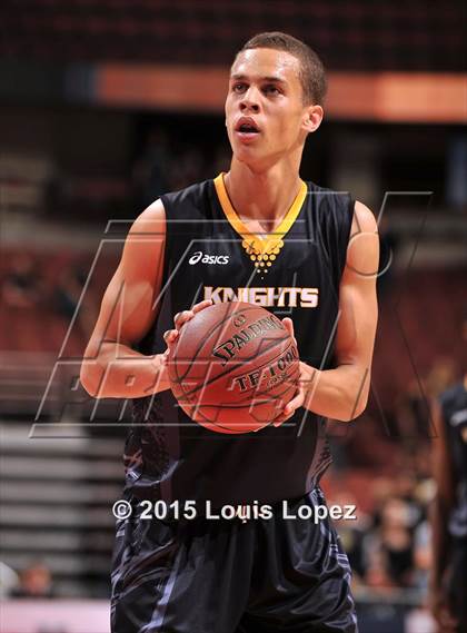 Thumbnail 3 in Bishop Montgomery vs. Etiwanda (CIF SS Open Division Final) photogallery.