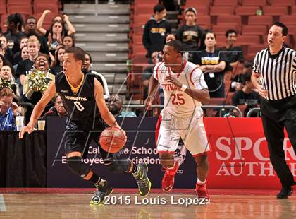 Thumbnail 3 in Bishop Montgomery vs. Etiwanda (CIF SS Open Division Final) photogallery.