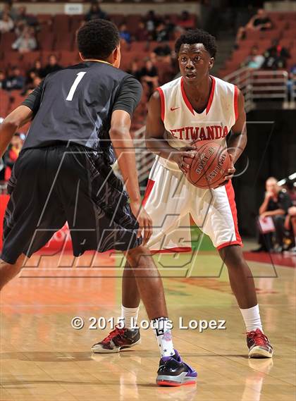 Thumbnail 1 in Bishop Montgomery vs. Etiwanda (CIF SS Open Division Final) photogallery.