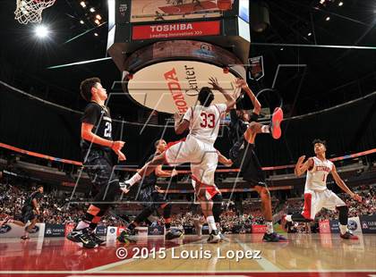 Thumbnail 2 in Bishop Montgomery vs. Etiwanda (CIF SS Open Division Final) photogallery.