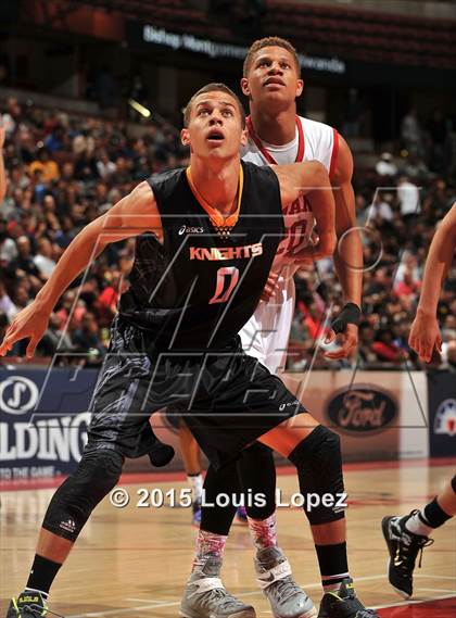 Thumbnail 1 in Bishop Montgomery vs. Etiwanda (CIF SS Open Division Final) photogallery.