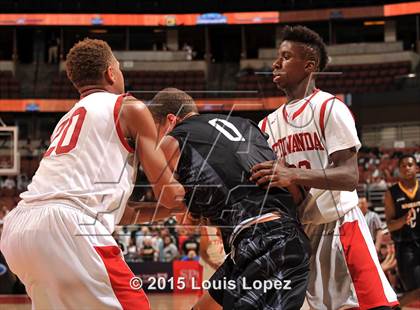 Thumbnail 2 in Bishop Montgomery vs. Etiwanda (CIF SS Open Division Final) photogallery.