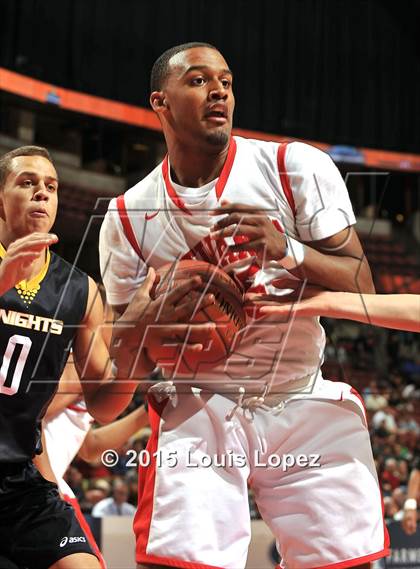 Thumbnail 3 in Bishop Montgomery vs. Etiwanda (CIF SS Open Division Final) photogallery.
