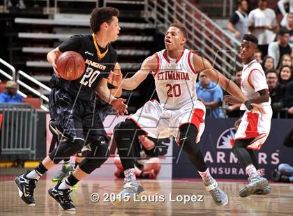 Thumbnail 1 in Bishop Montgomery vs. Etiwanda (CIF SS Open Division Final) photogallery.