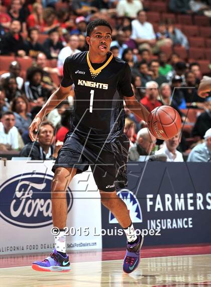 Thumbnail 2 in Bishop Montgomery vs. Etiwanda (CIF SS Open Division Final) photogallery.