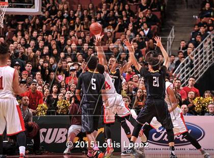 Thumbnail 1 in Bishop Montgomery vs. Etiwanda (CIF SS Open Division Final) photogallery.