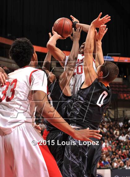 Thumbnail 2 in Bishop Montgomery vs. Etiwanda (CIF SS Open Division Final) photogallery.