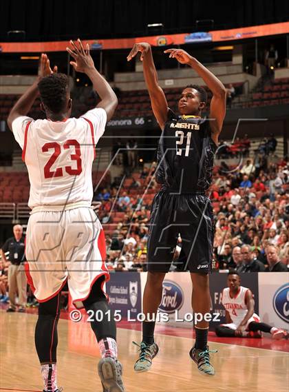 Thumbnail 3 in Bishop Montgomery vs. Etiwanda (CIF SS Open Division Final) photogallery.