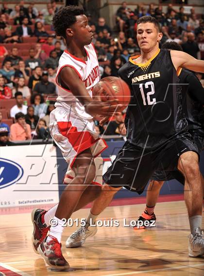 Thumbnail 2 in Bishop Montgomery vs. Etiwanda (CIF SS Open Division Final) photogallery.