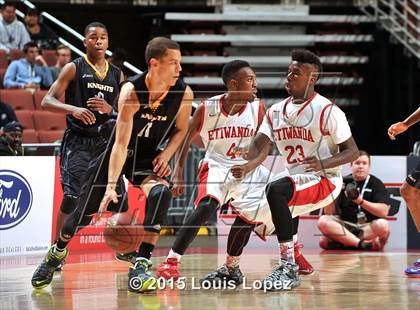 Thumbnail 2 in Bishop Montgomery vs. Etiwanda (CIF SS Open Division Final) photogallery.