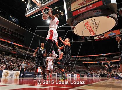 Thumbnail 3 in Bishop Montgomery vs. Etiwanda (CIF SS Open Division Final) photogallery.