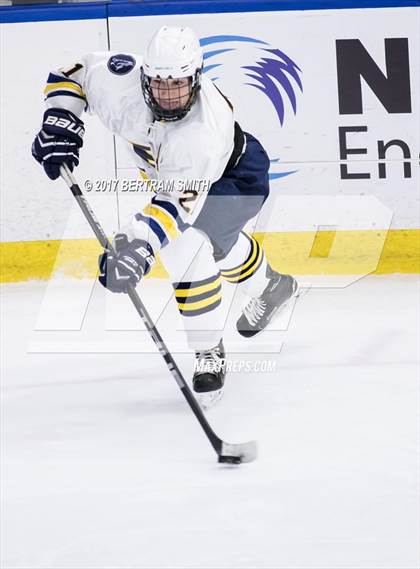 Thumbnail 3 in Pelham Memorial vs. St. Lawrence Central (NYSPHSAA Division 2 Final) photogallery.