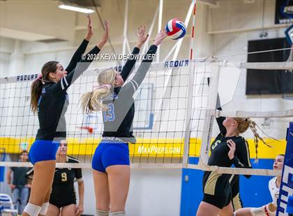 Thumbnail 1 in Calabasas @ Agoura photogallery.