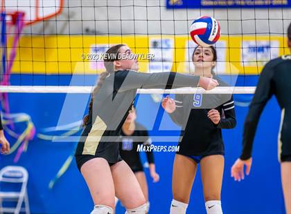 Thumbnail 2 in Calabasas @ Agoura photogallery.