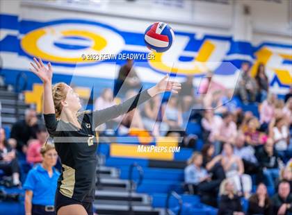 Thumbnail 3 in Calabasas @ Agoura photogallery.
