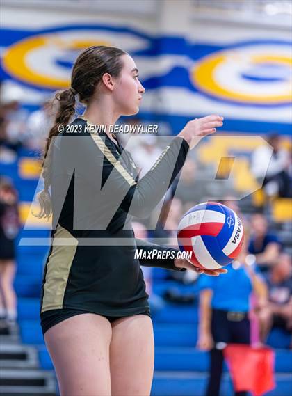 Thumbnail 3 in Calabasas @ Agoura photogallery.