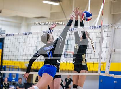 Thumbnail 2 in Calabasas @ Agoura photogallery.