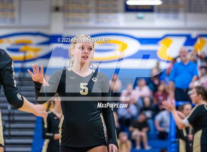 Thumbnail 1 in Calabasas @ Agoura photogallery.