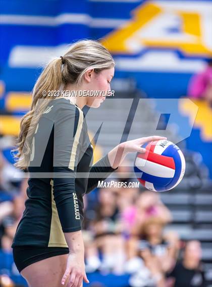 Thumbnail 1 in Calabasas @ Agoura photogallery.