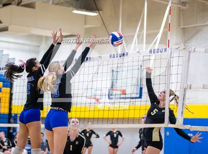 Thumbnail 1 in Calabasas @ Agoura photogallery.