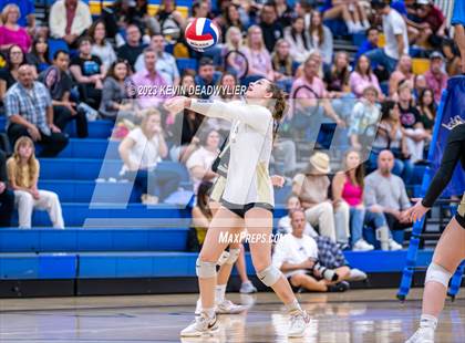 Thumbnail 1 in Calabasas @ Agoura photogallery.