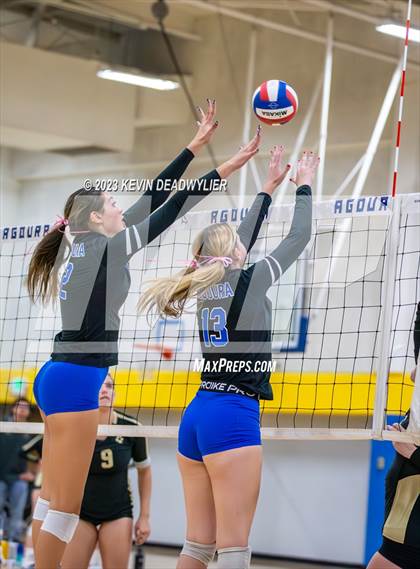 Thumbnail 2 in Calabasas @ Agoura photogallery.
