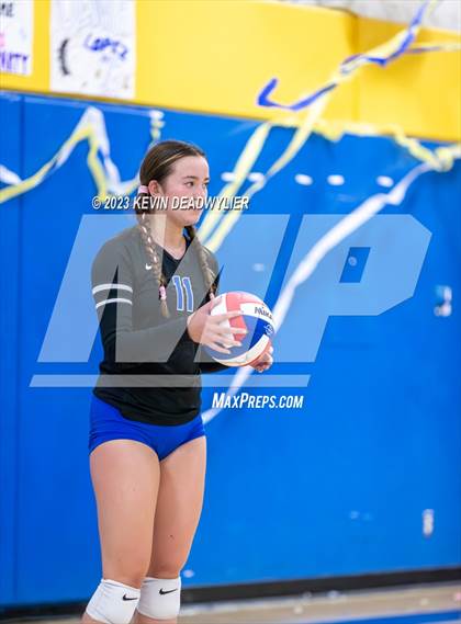 Thumbnail 3 in Calabasas @ Agoura photogallery.