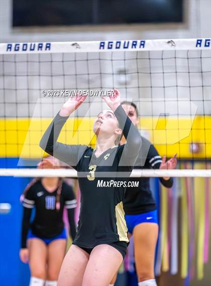 Thumbnail 1 in Calabasas @ Agoura photogallery.