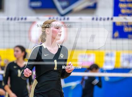 Thumbnail 3 in Calabasas @ Agoura photogallery.