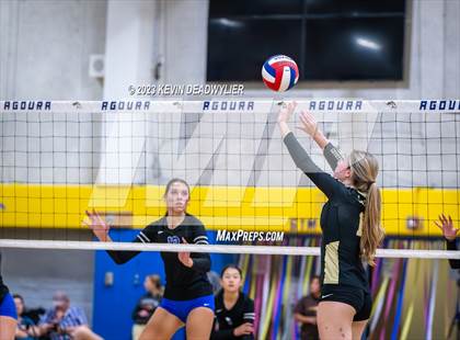 Thumbnail 3 in Calabasas @ Agoura photogallery.