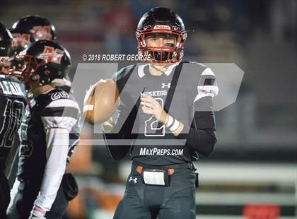 Thumbnail 3 in Kettle Moraine vs. Muskego photogallery.