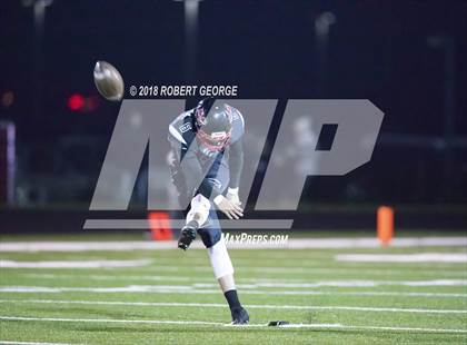 Thumbnail 2 in Kettle Moraine vs. Muskego photogallery.