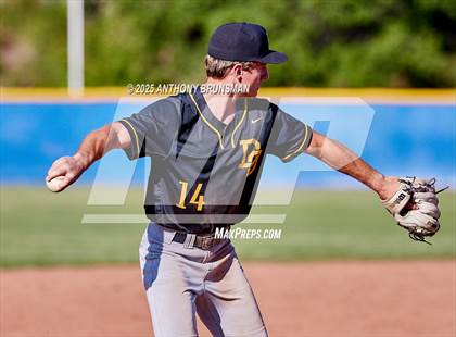 Thumbnail 1 in Del Oro @ Folsom photogallery.