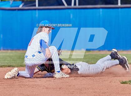 Thumbnail 1 in Del Oro @ Folsom photogallery.