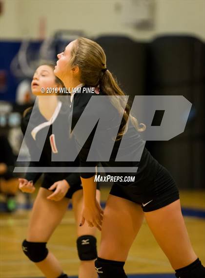 Thumbnail 3 in Tuxedo vs. SS Seward (Section 9 Class D Final) photogallery.