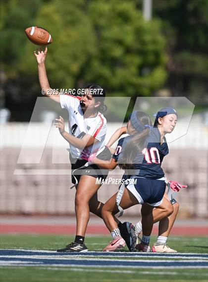 Thumbnail 2 in Segerstrom @ Beckman photogallery.