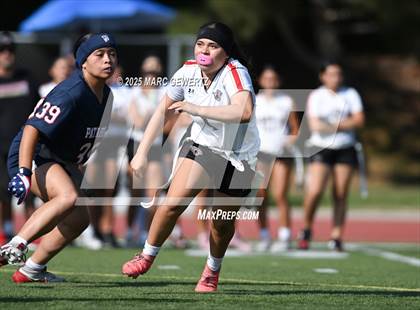 Thumbnail 2 in Segerstrom @ Beckman photogallery.