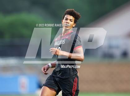 Thumbnail 2 in Lake Travis vs. Plano (UIL 6A Boys Soccer State Final) photogallery.