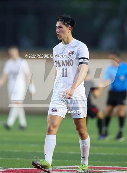 Thumbnail 3 in Lake Travis vs. Plano (UIL 6A Boys Soccer State Final) photogallery.