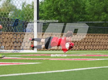 Thumbnail 3 in Lake Travis vs. Plano (UIL 6A Boys Soccer State Final) photogallery.