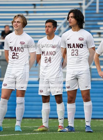 Thumbnail 3 in Lake Travis vs. Plano (UIL 6A Boys Soccer State Final) photogallery.