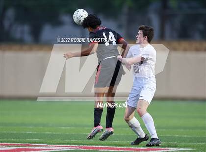 Thumbnail 2 in Lake Travis vs. Plano (UIL 6A Boys Soccer State Final) photogallery.